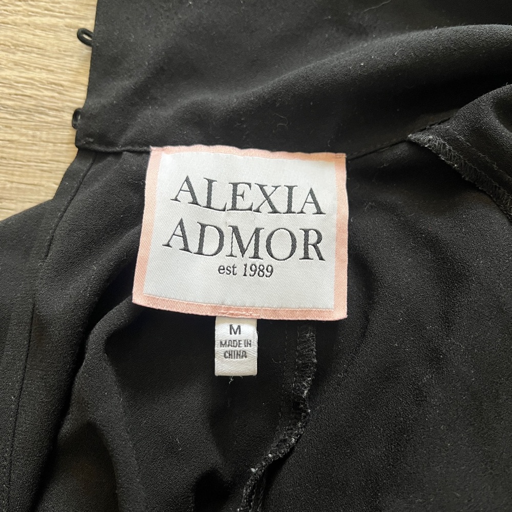Alexia Admor Black Long Sleeve Top